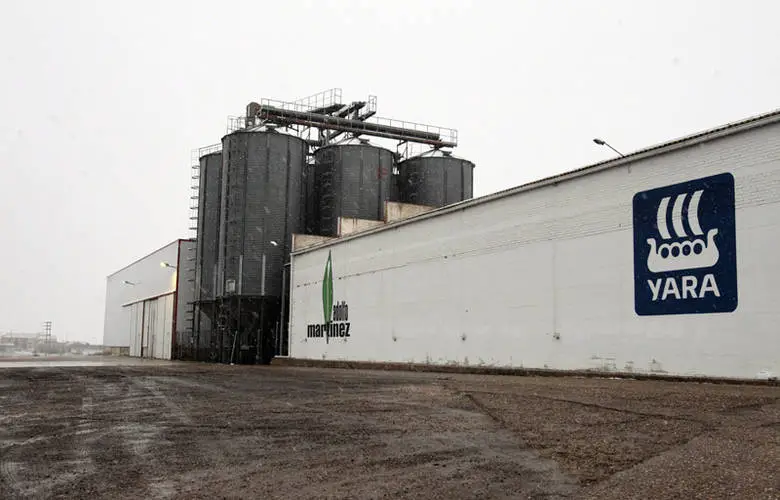 comercial adolfo martinez martinez e i r l coyhaique