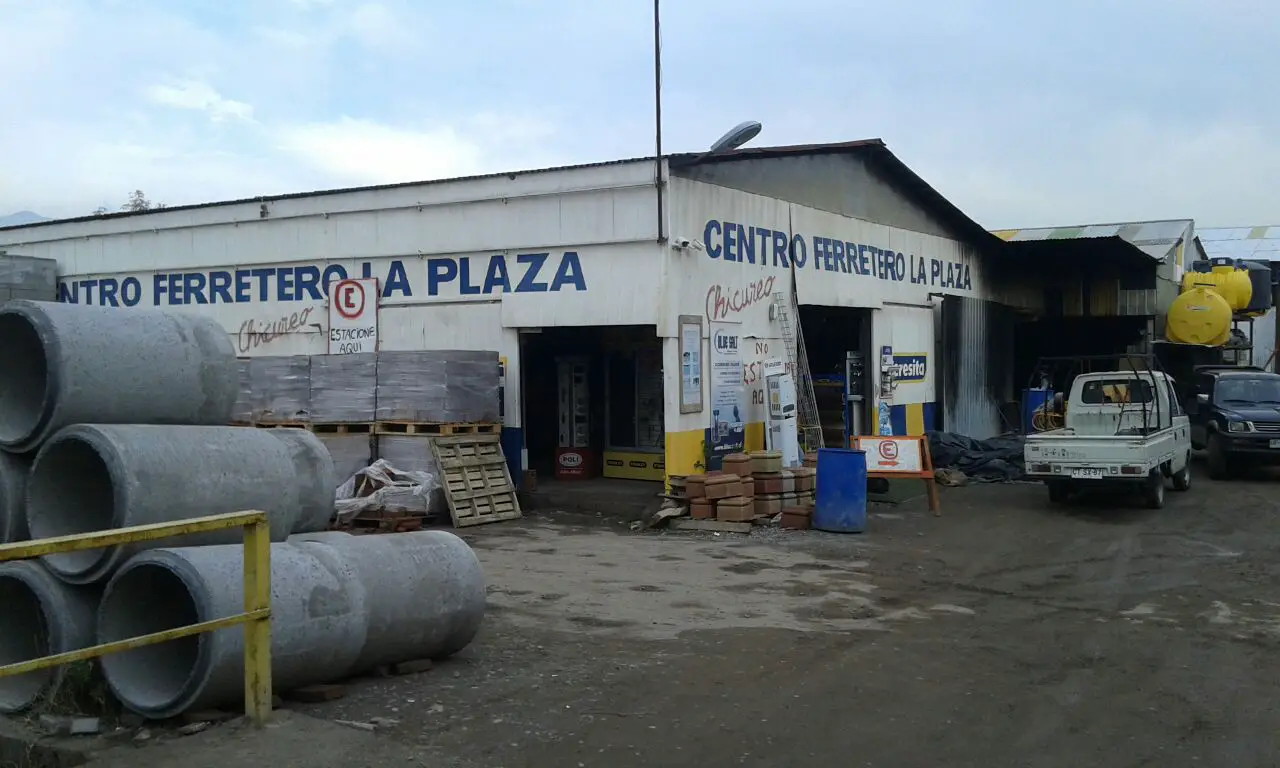 ferreteria chicureo colina