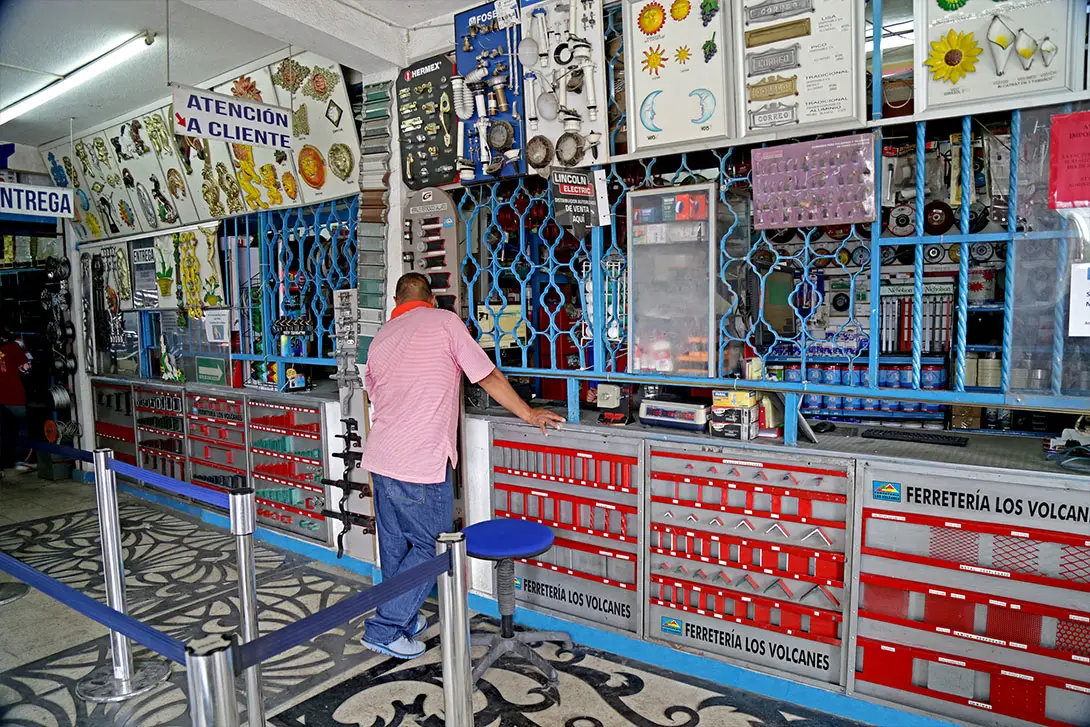 ferreteria el volcan coronel