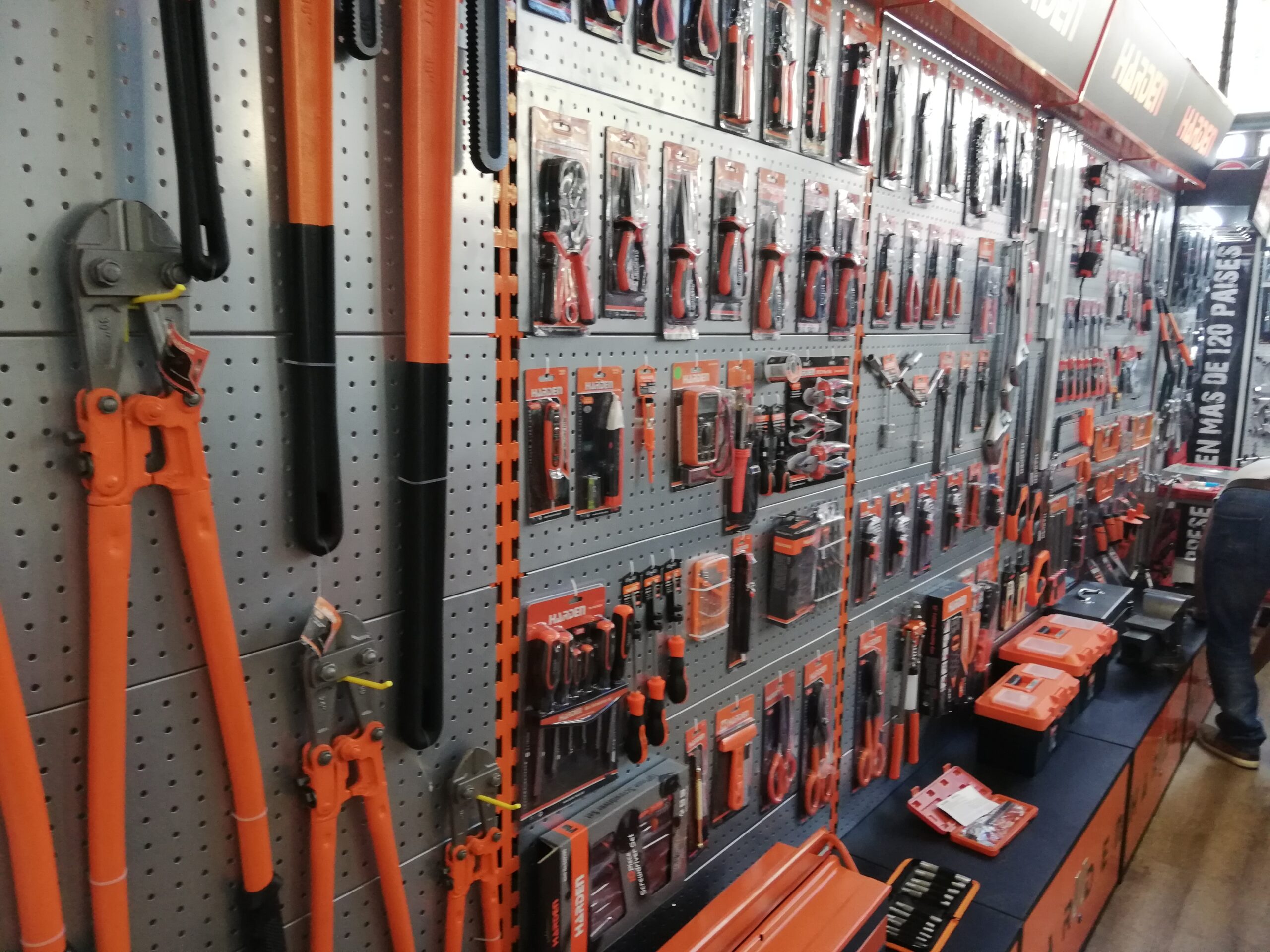 ventas de articulos de ferre teria y obras menors guaitecas scaled